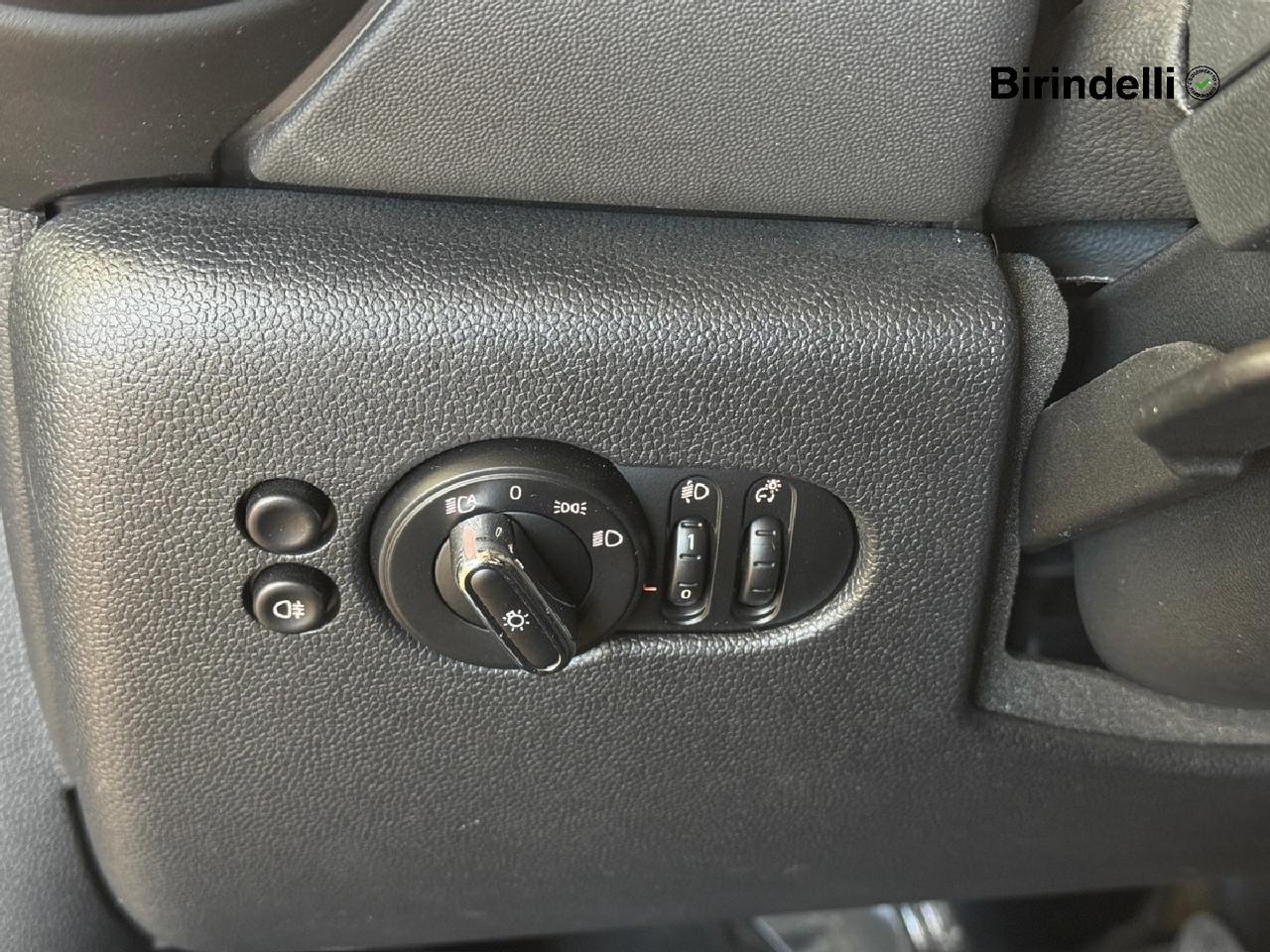 MINI Mini 4ª serie (F56) - Mini 1.5 Cooper Business