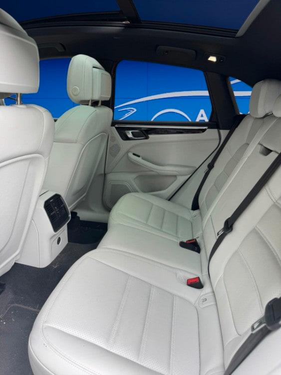 PORSCHE Macan 2.0 T
