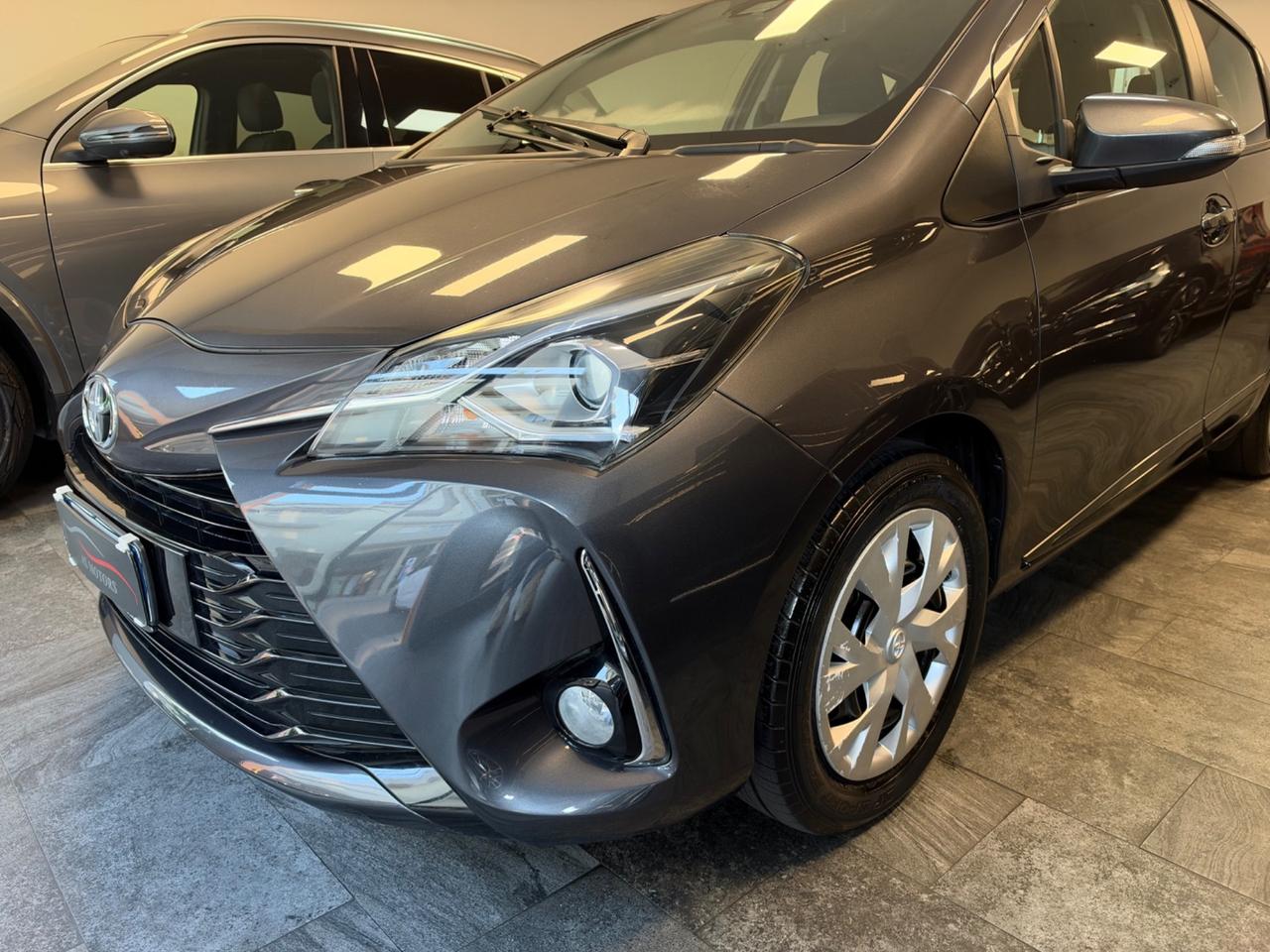 Toyota Yaris 1.0 72 CV 5 porte Lounge