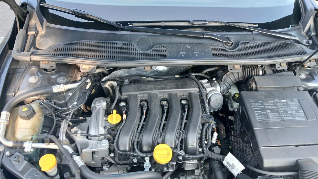 Renault Megane Mégane 1.6 BENZINA
