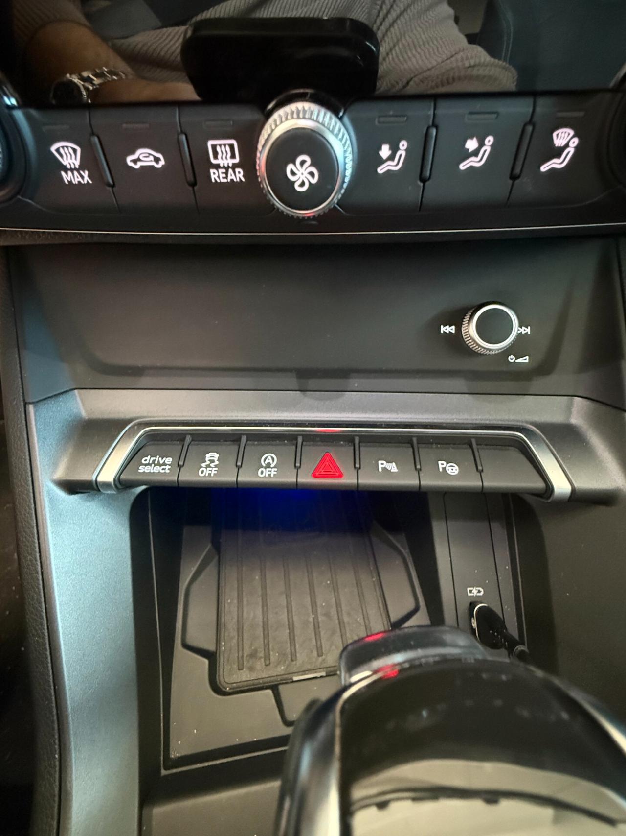 Audi Q3 40 TFSI quattro S tronic line edition