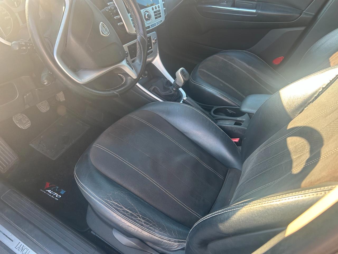 Lancia Delta 2.0 MJT DPF Oro