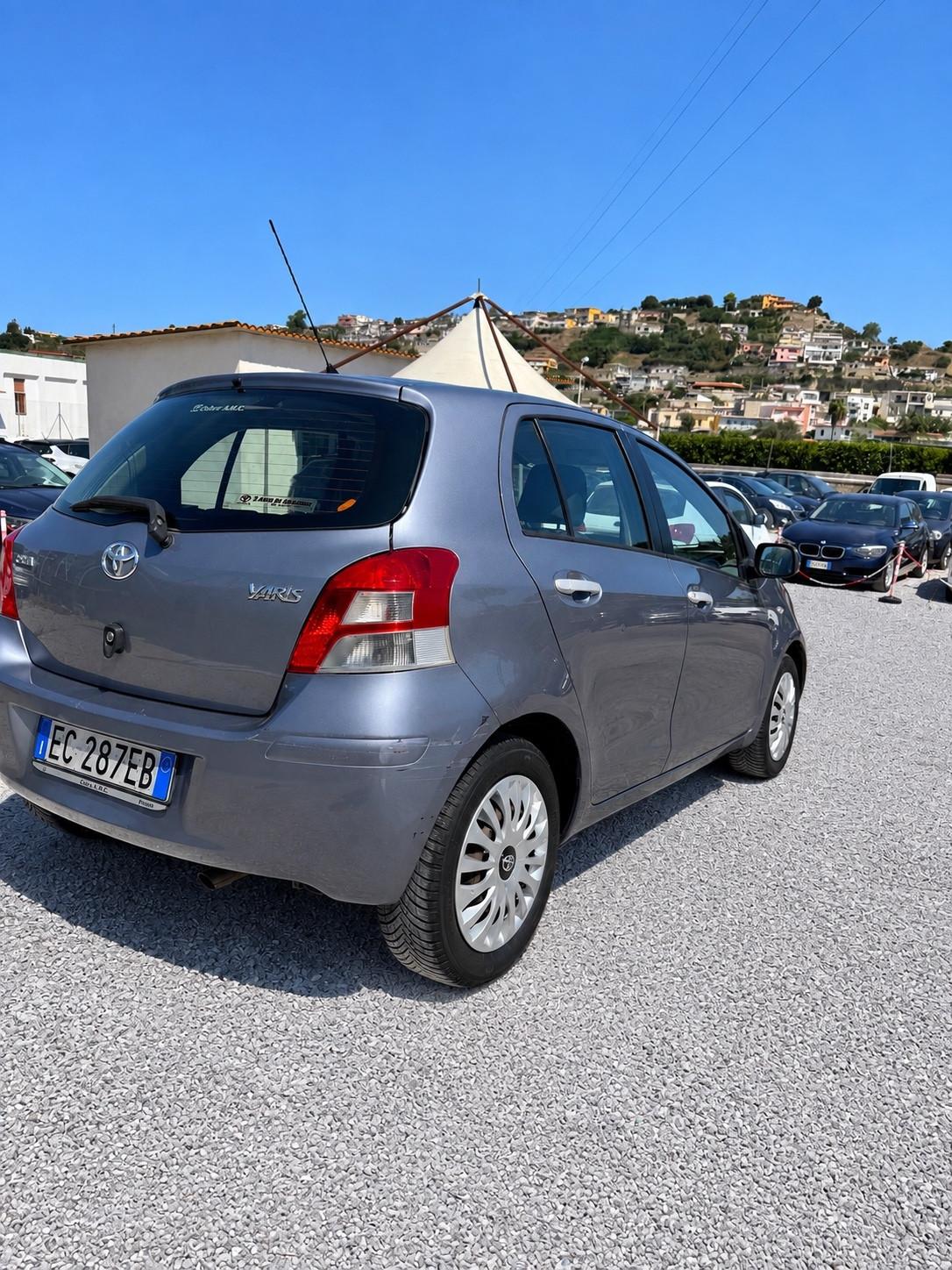 Toyota Yaris 1.3 5 porte Sol