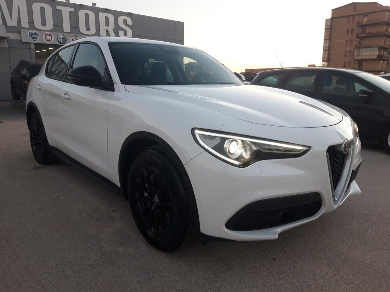 Alfa Romeo Stelvio 2.2 Turbodiesel 190 CV AT8 RWD Business