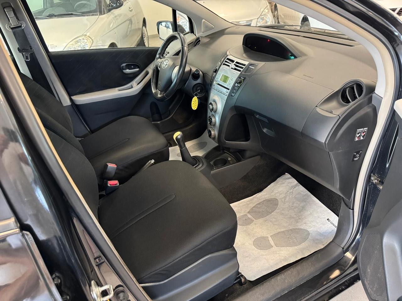 Toyota Yaris 1.3 BENZINA 5P NEOPATENTATI 2007