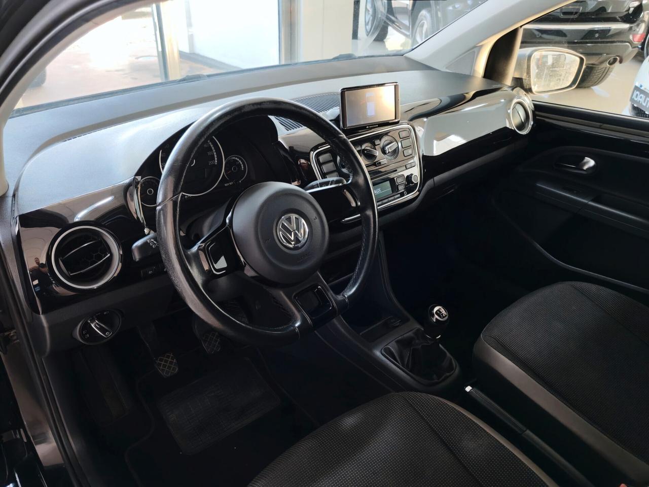 Volkswagen up! 1.0 75 CV 5p. high up!