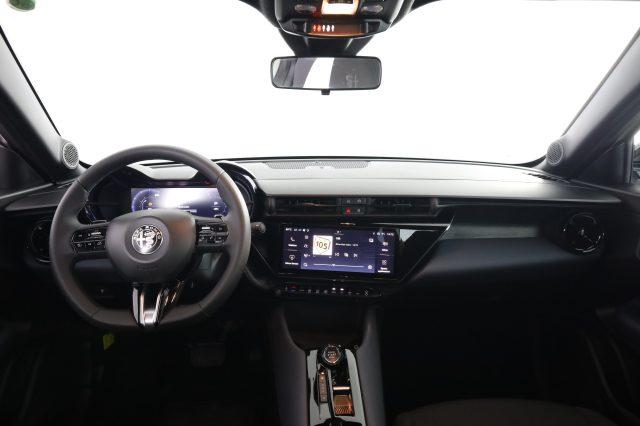 ALFA ROMEO Junior Junior 1.2 136 CV Hybrid eDCT6