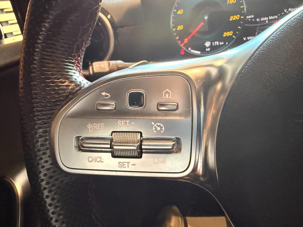 Mercedes-benz A 180 d Automatic AMG Line Premium