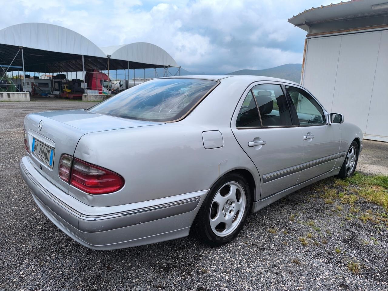 Mercedes-benz E 270 E 270 CDI cat Elegance