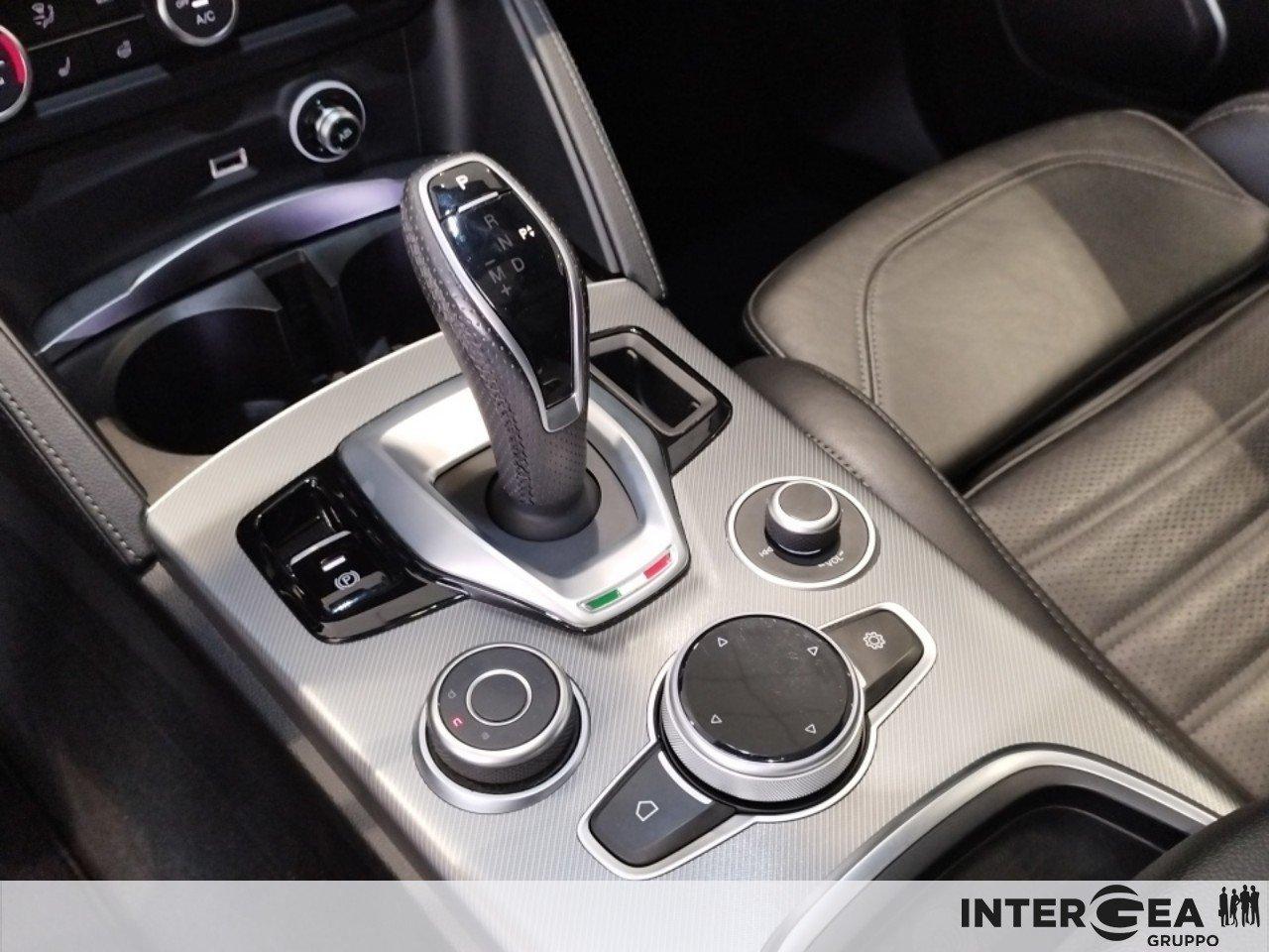 ALFA ROMEO Stelvio 2.2 t Veloce Q4 210cv auto