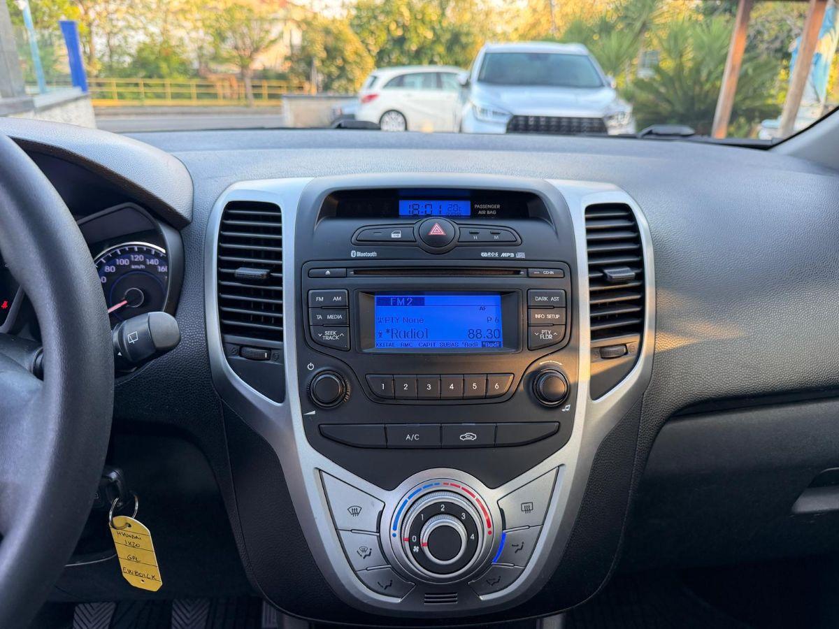 HYUNDAI - iX20 - 1.4 90 CV Econext Comfort