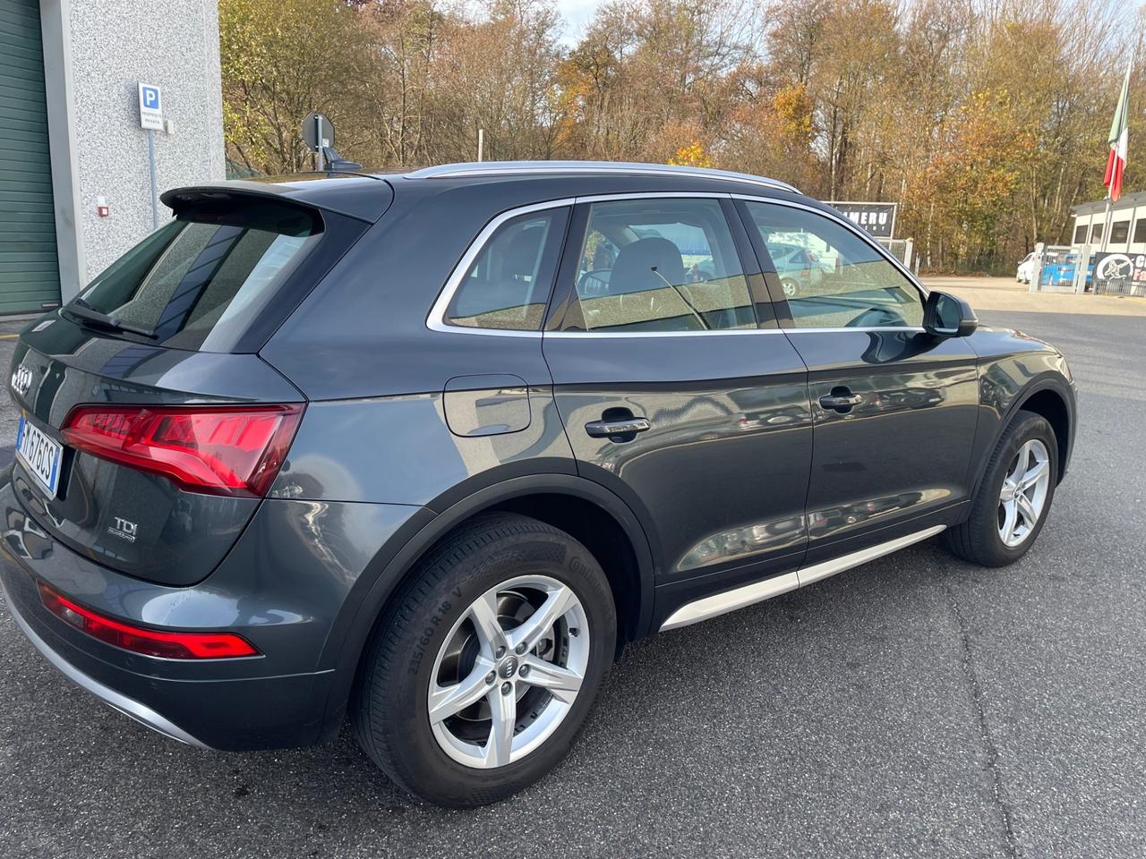 Audi Q5 2.0 TDI 190 CV quattro*Automatik*Tetto*Pelle*