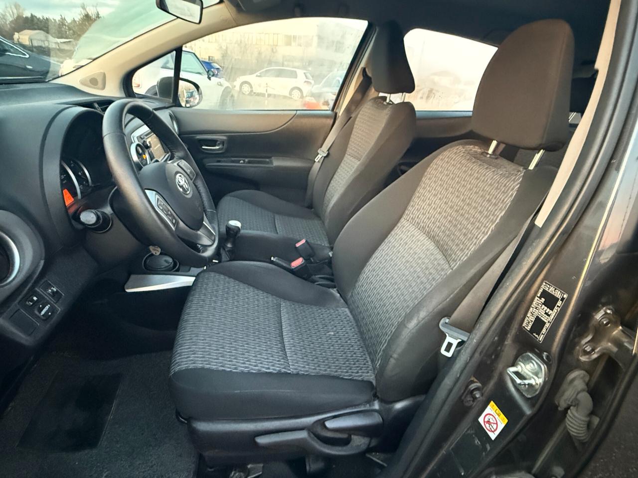 Toyota Yaris 1.0 5 porte Lounge