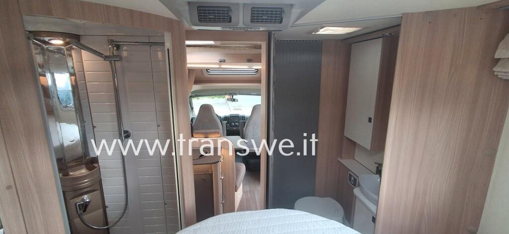 Bürstner Lyseo TD 700 letto centrale nautico regolabile in altezza