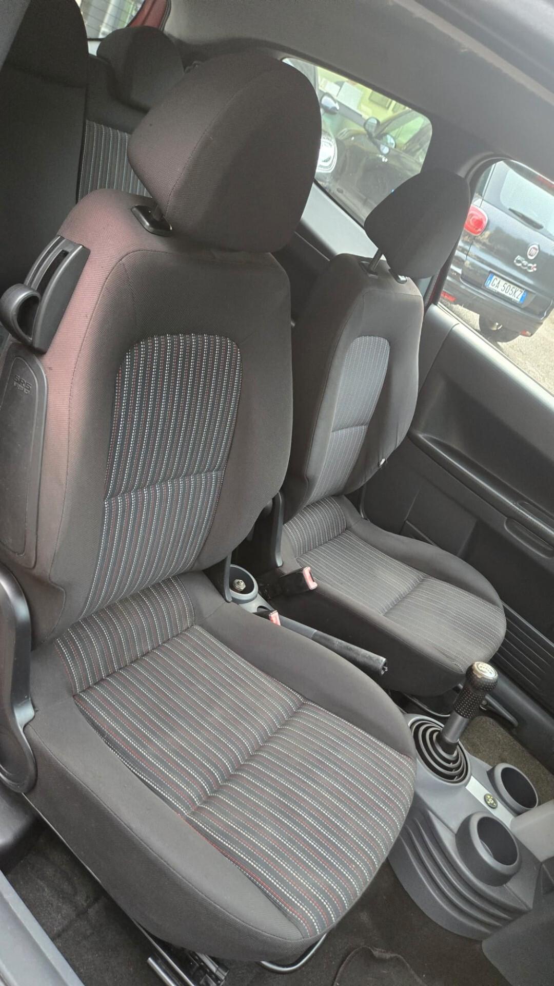 Mitsubishi Colt 1.1 12V 3p. GPL per Neopatentati