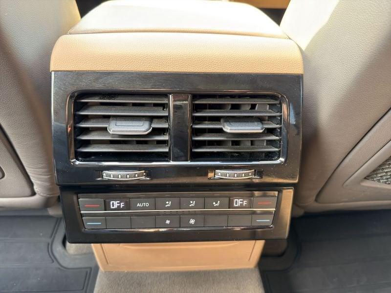 Volkswagen Touareg 3.0 V6 TDI SCR 210kW Advanced