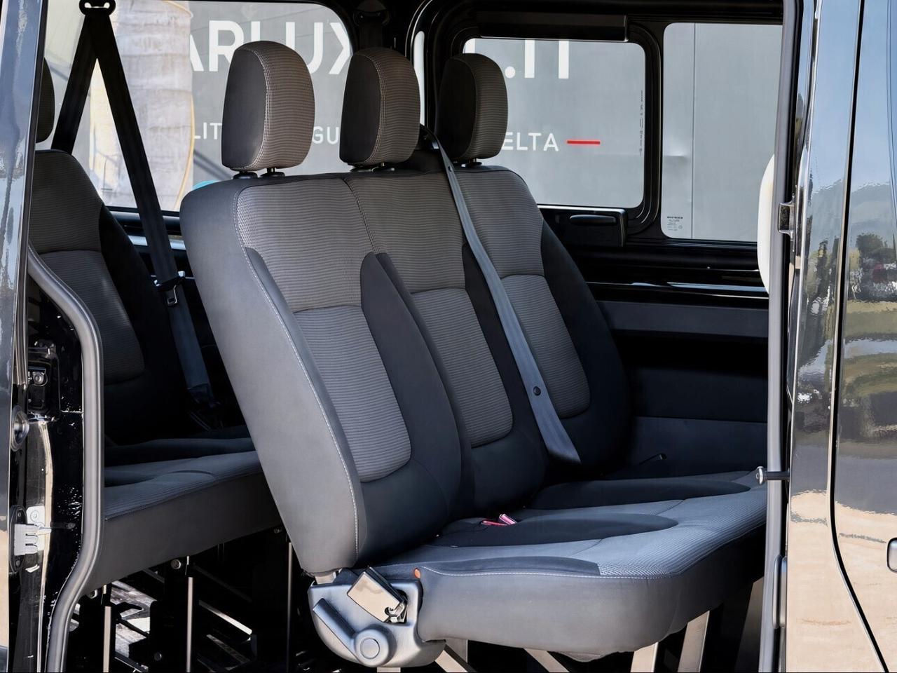 Renault Trafic 2.0 BluedCi 150CV Zen 8 POSTI