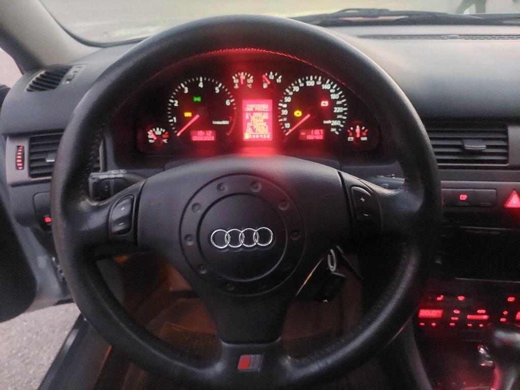 Audi A6 4.2 V8 cat quattro tiptronic Ambiente full.optional