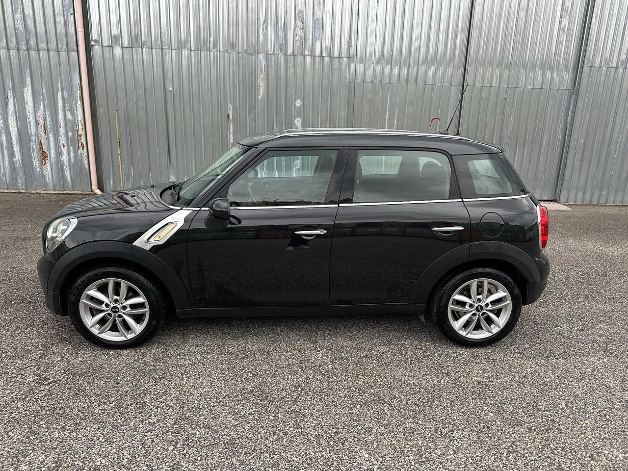 Mini Cooper Countryman 2.0 D Automatica SOLO 100.000 KM