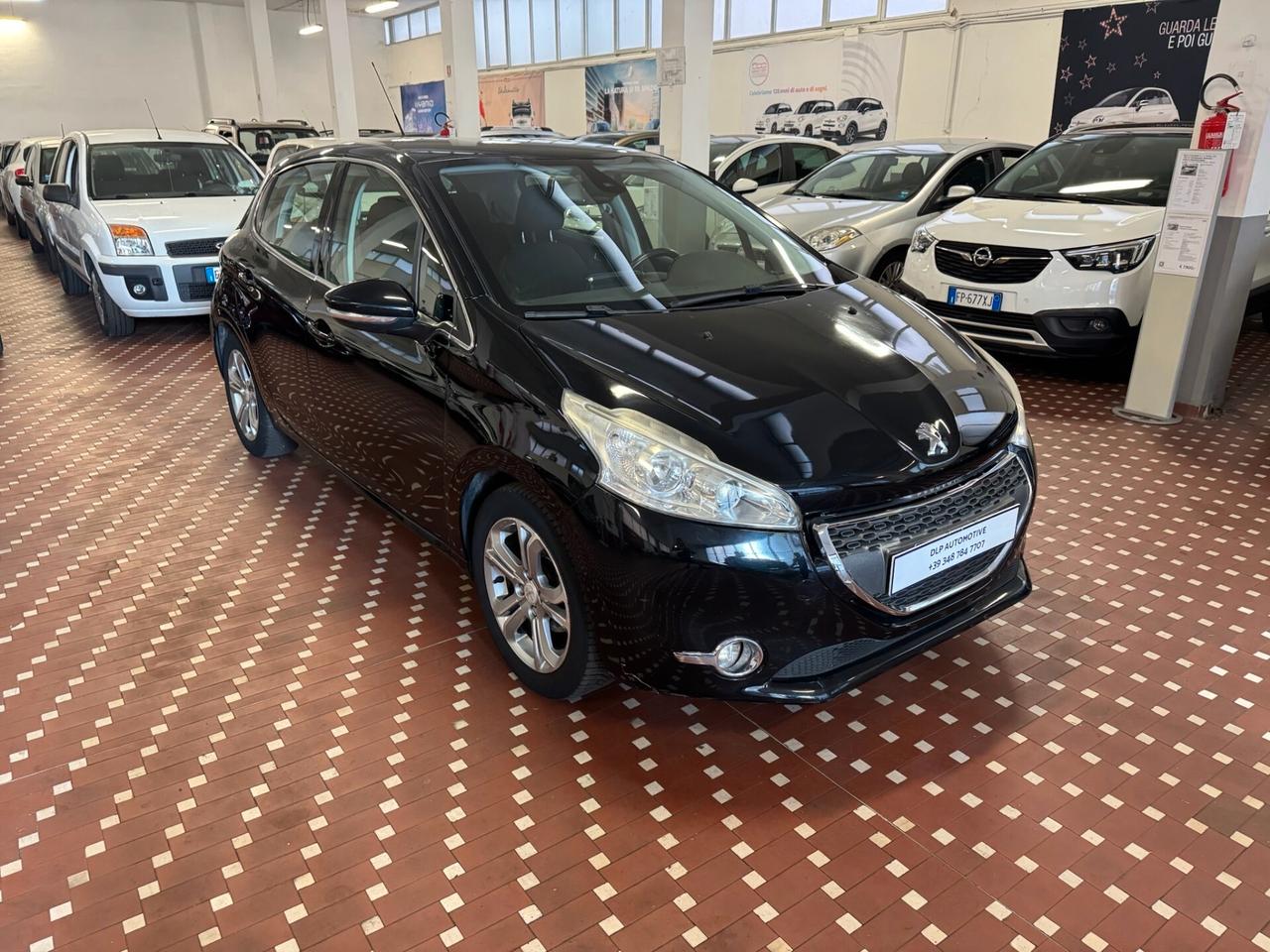 Peugeot 208 1.2 VTi 82 CV 5 porte Allure - IDEALE PER NEOPATENTATI