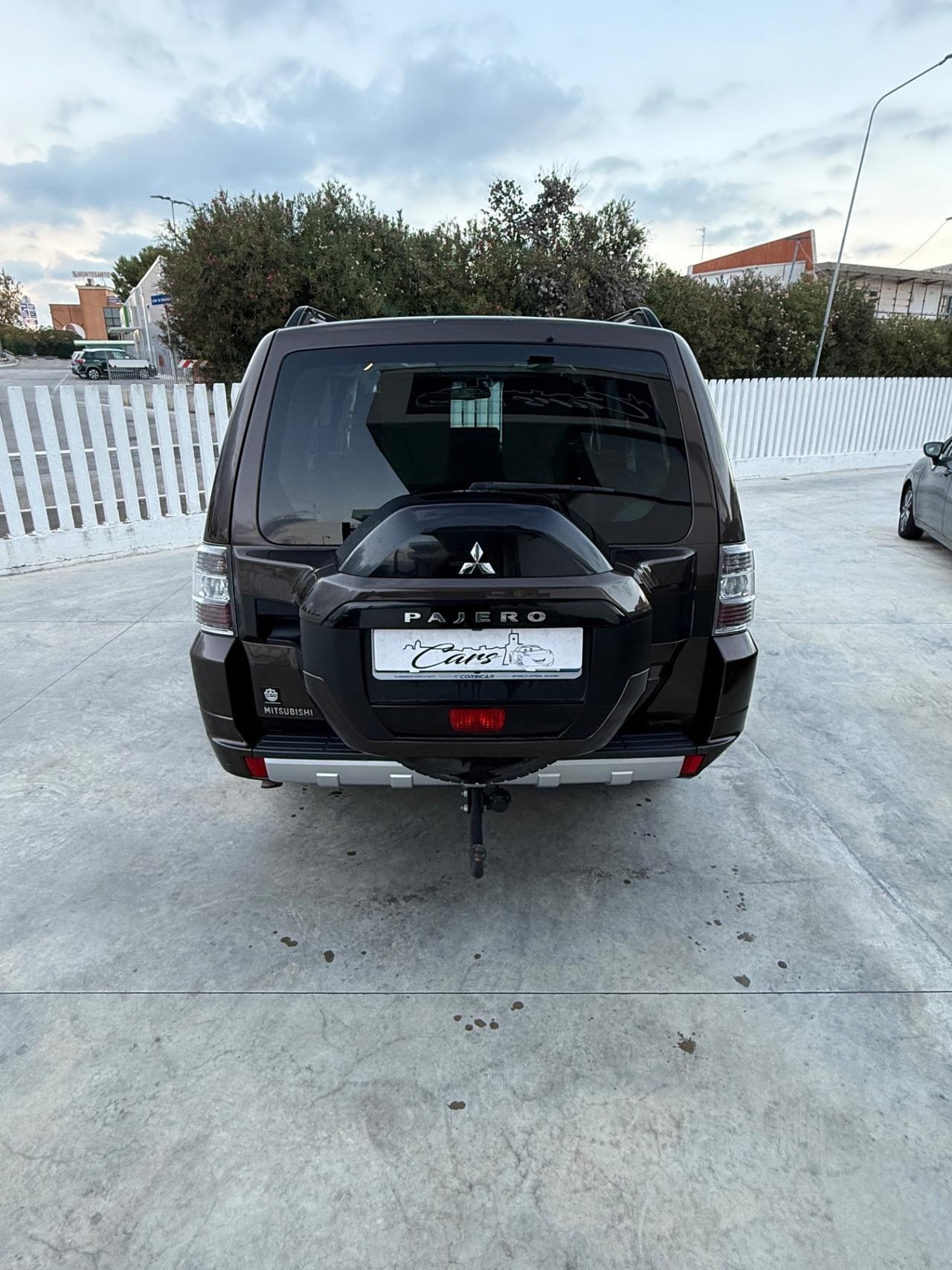 Mitsubishi Pajero 3.2 DI-D 16V aut. 5p. One/Hundred DPF