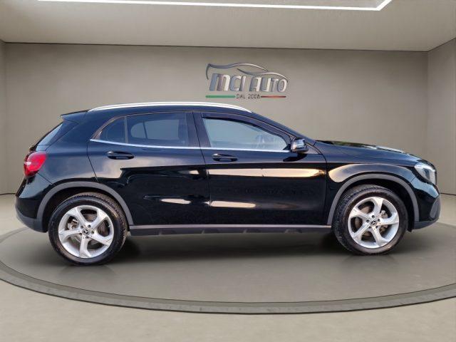 MERCEDES-BENZ GLA 200 d Automatic 4Matic Sport
