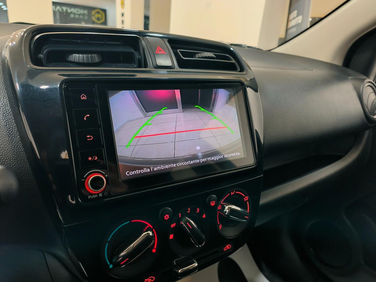 Mitsubishi Space Star 1.2 Intense SDA