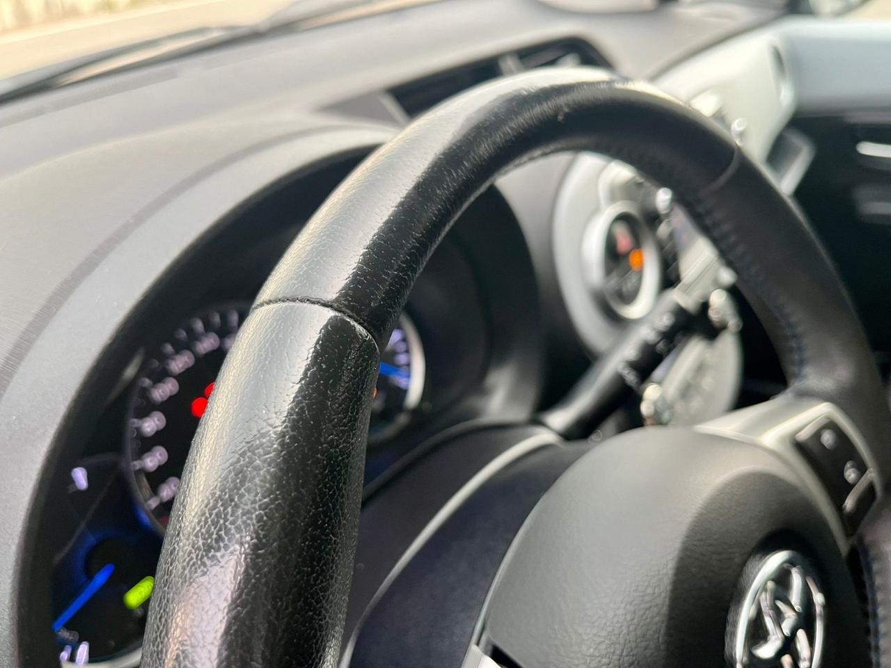 Toyota Yaris 1.5 Hybrid 2014 131.000km perfetta