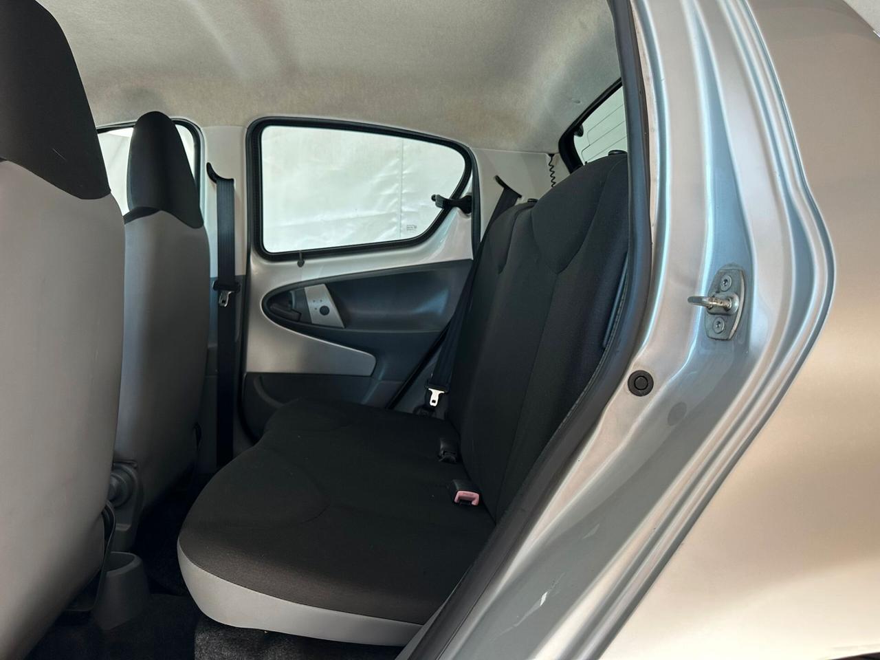 Toyota Aygo 1.0 12V VVT-i 5 porte Sol