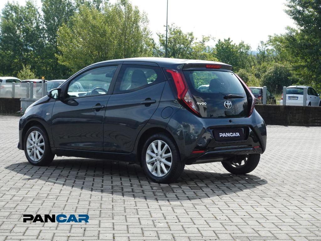 Toyota Aygo Connect 1.0 VVT-i 72 CV 5 porte x-play