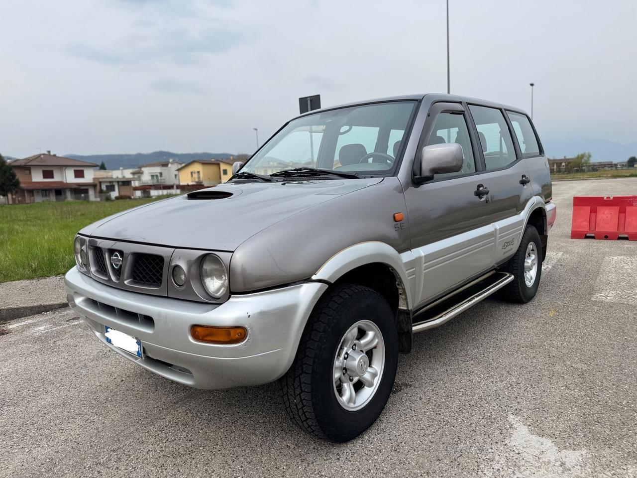 Nissan Terrano II 2.7 Tdi 5 porte SE 7 posti