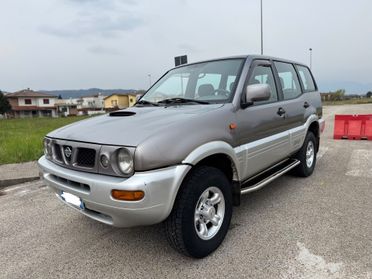 Nissan Terrano II 2.7 Tdi 5 porte SE 7 posti