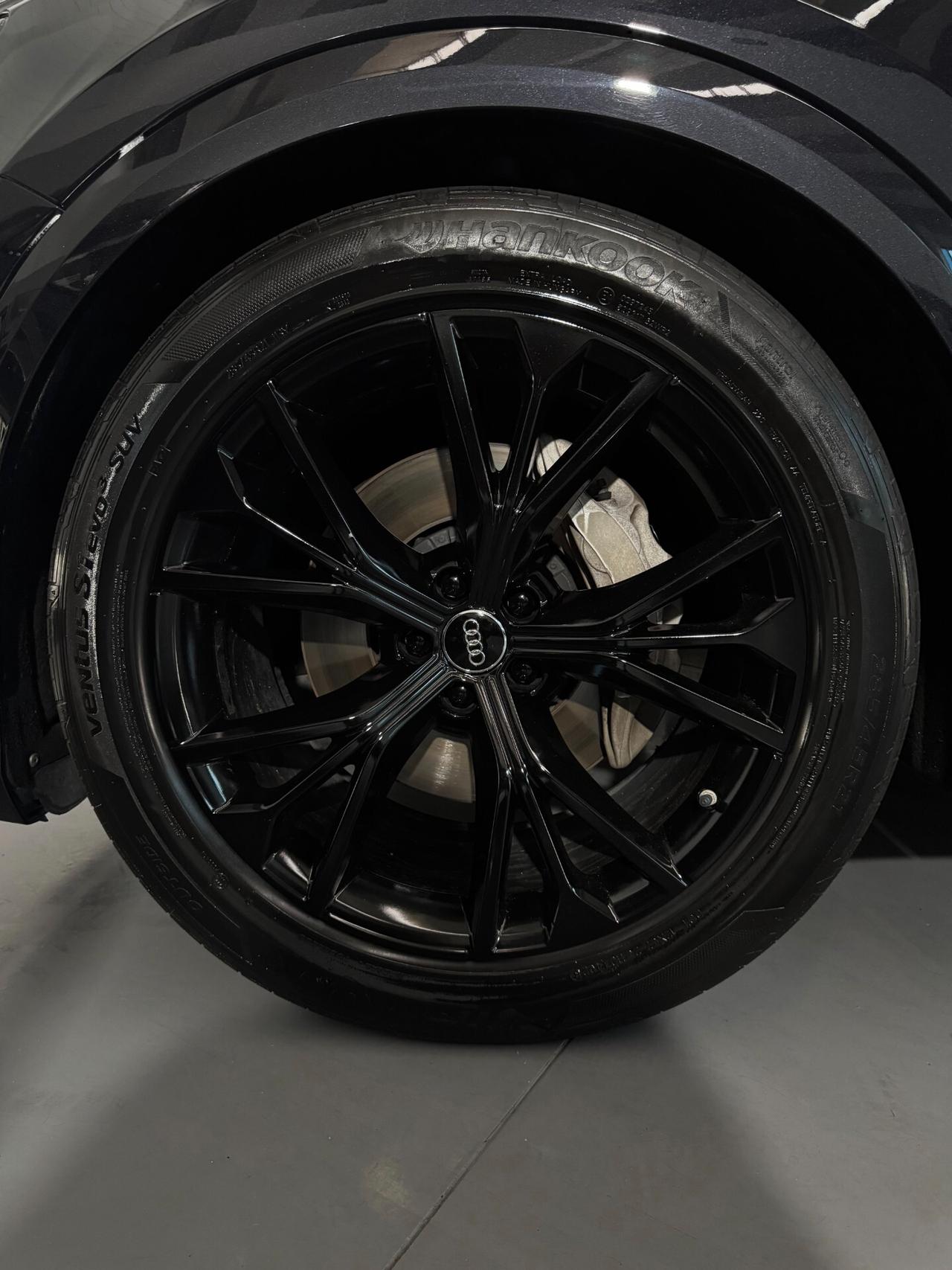 Audi Q8 S-Line Quattro 50 mhev tiptronic 3.0cc 286cv Finanziabile