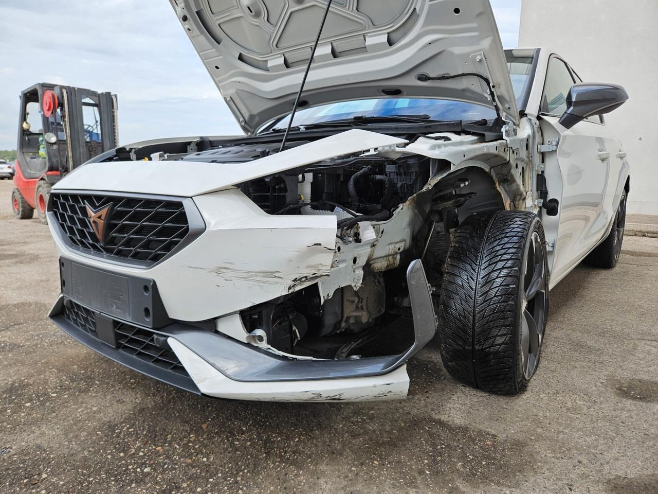 CUPRA Leon 2.0 tsi 190cv dsg - START INCIDENTATA