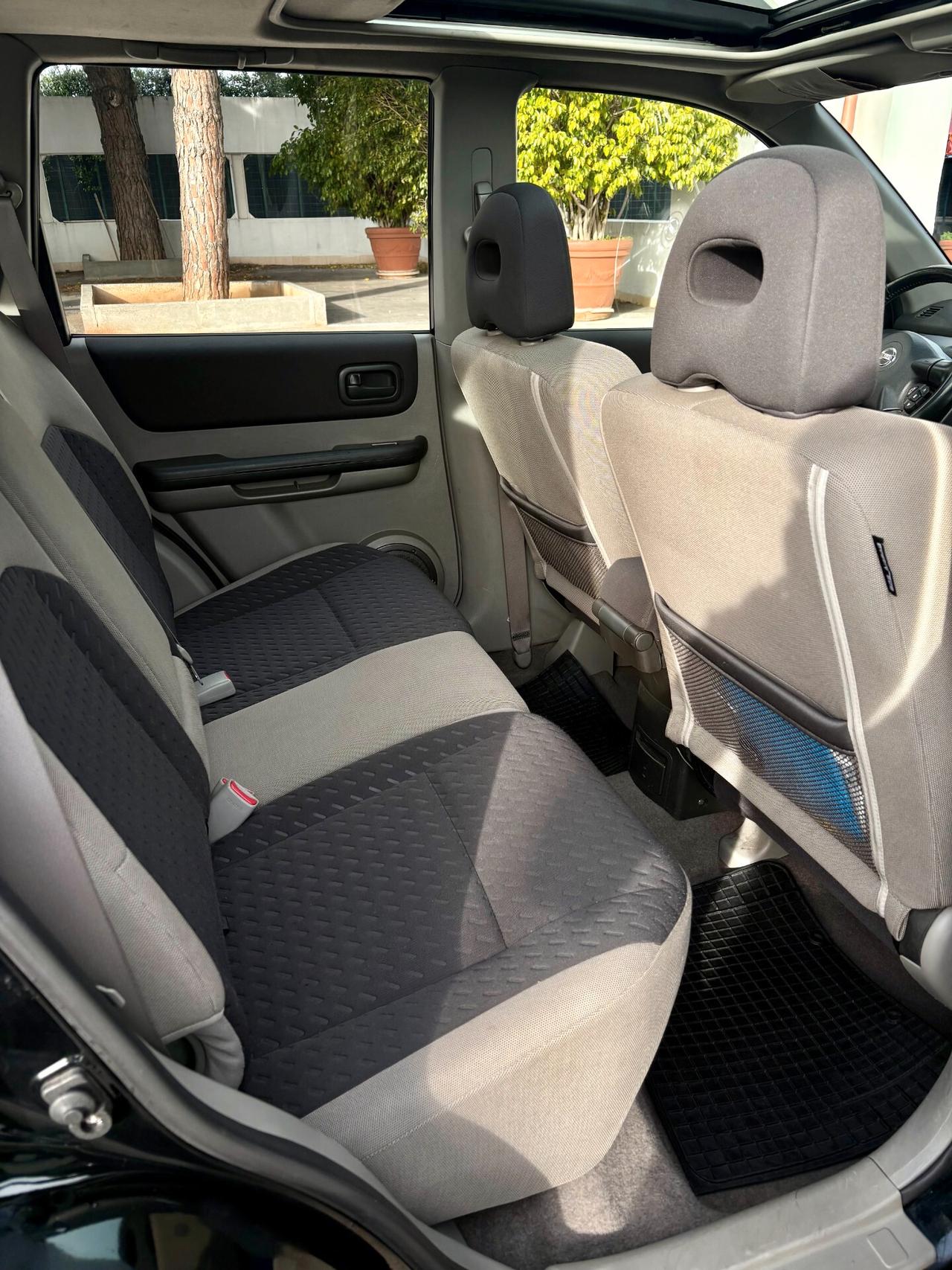 Nissan X-Trail 2.2 dCi Elegance