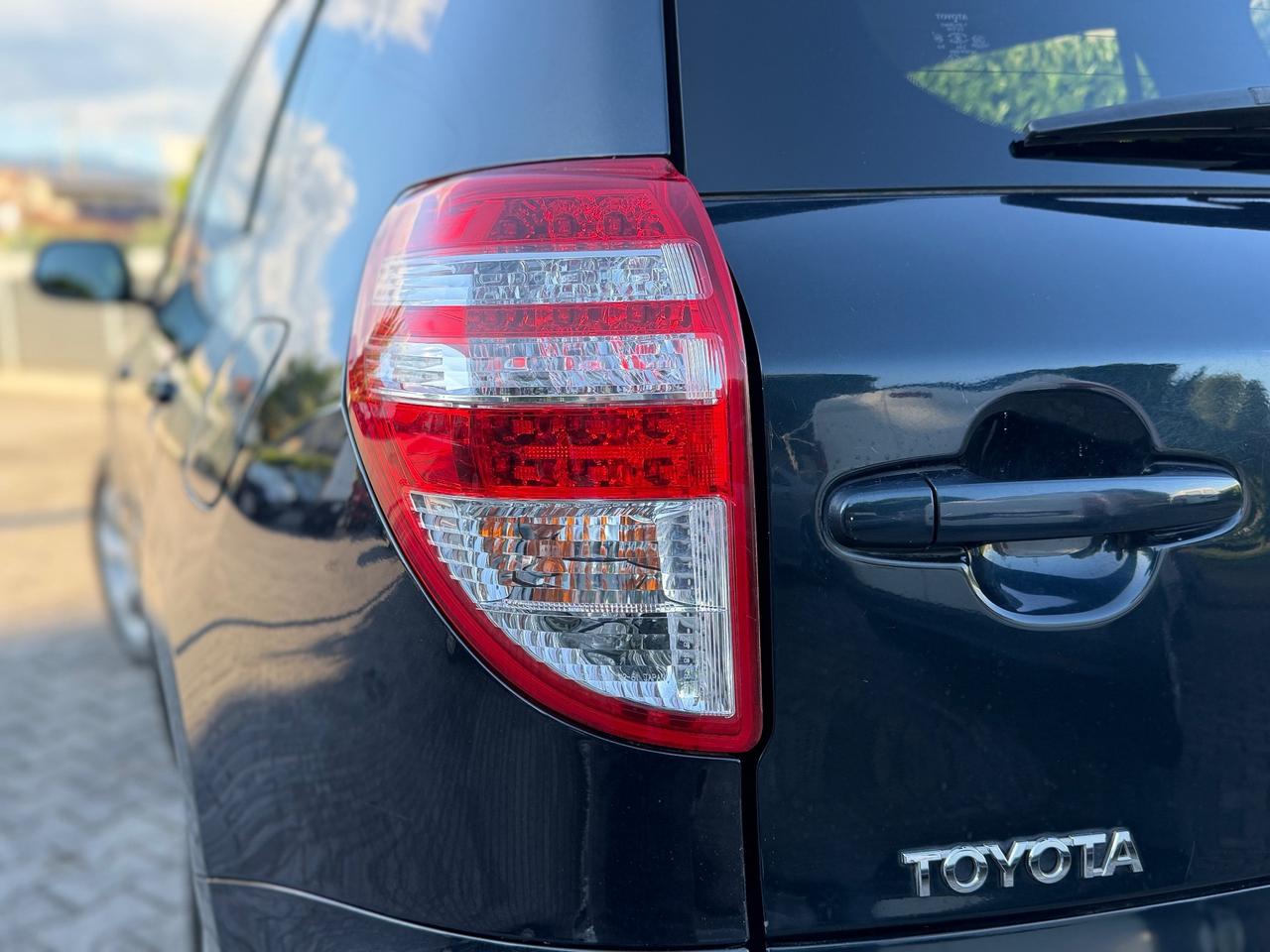 Toyota RAV 4 Crossport 2.2 D-4D 150 CV PERFETTA !