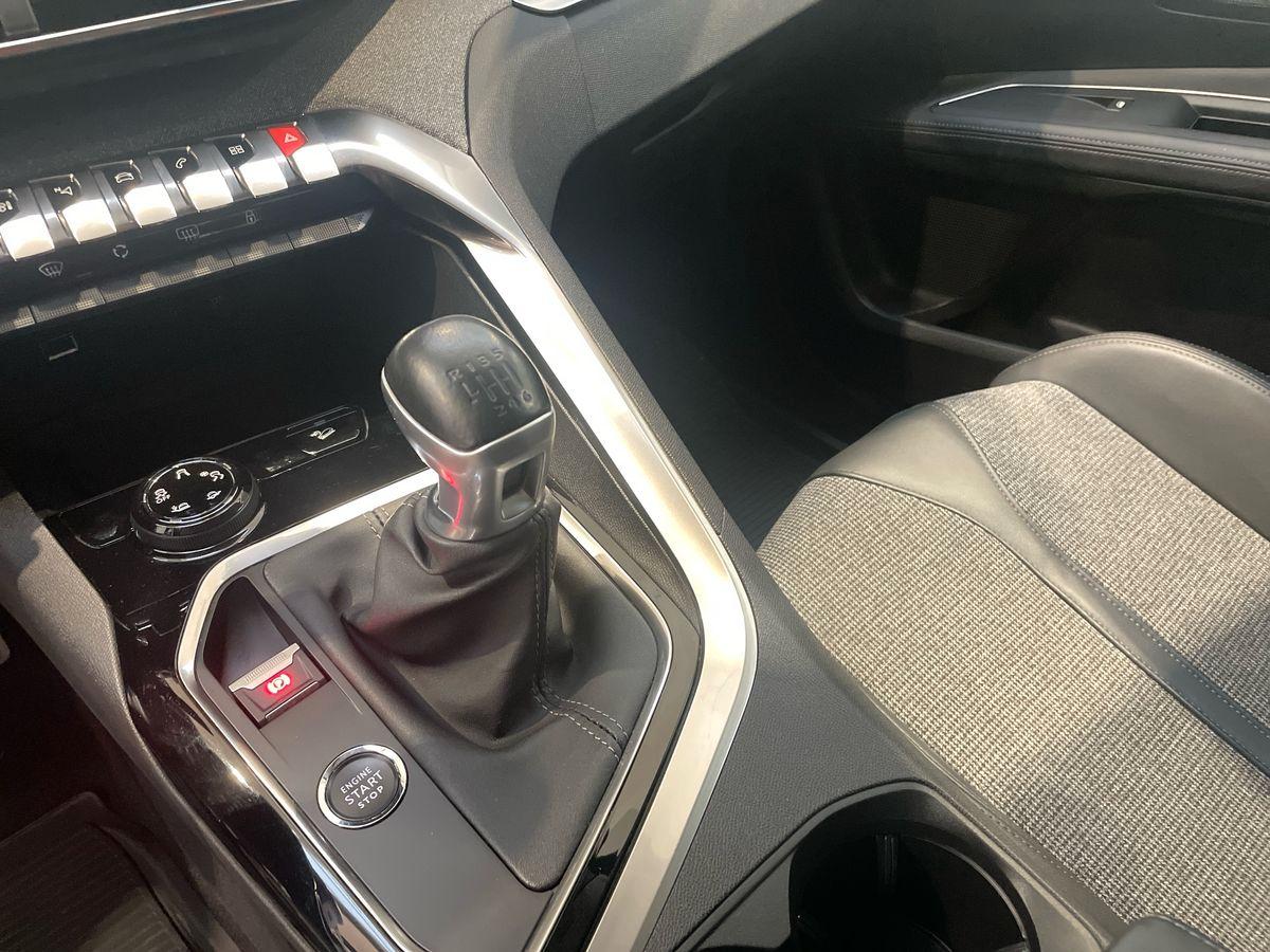 PEUGEOT 3008 II 2016 - 3008 1.2 puretech t Active s&s 130cv my18