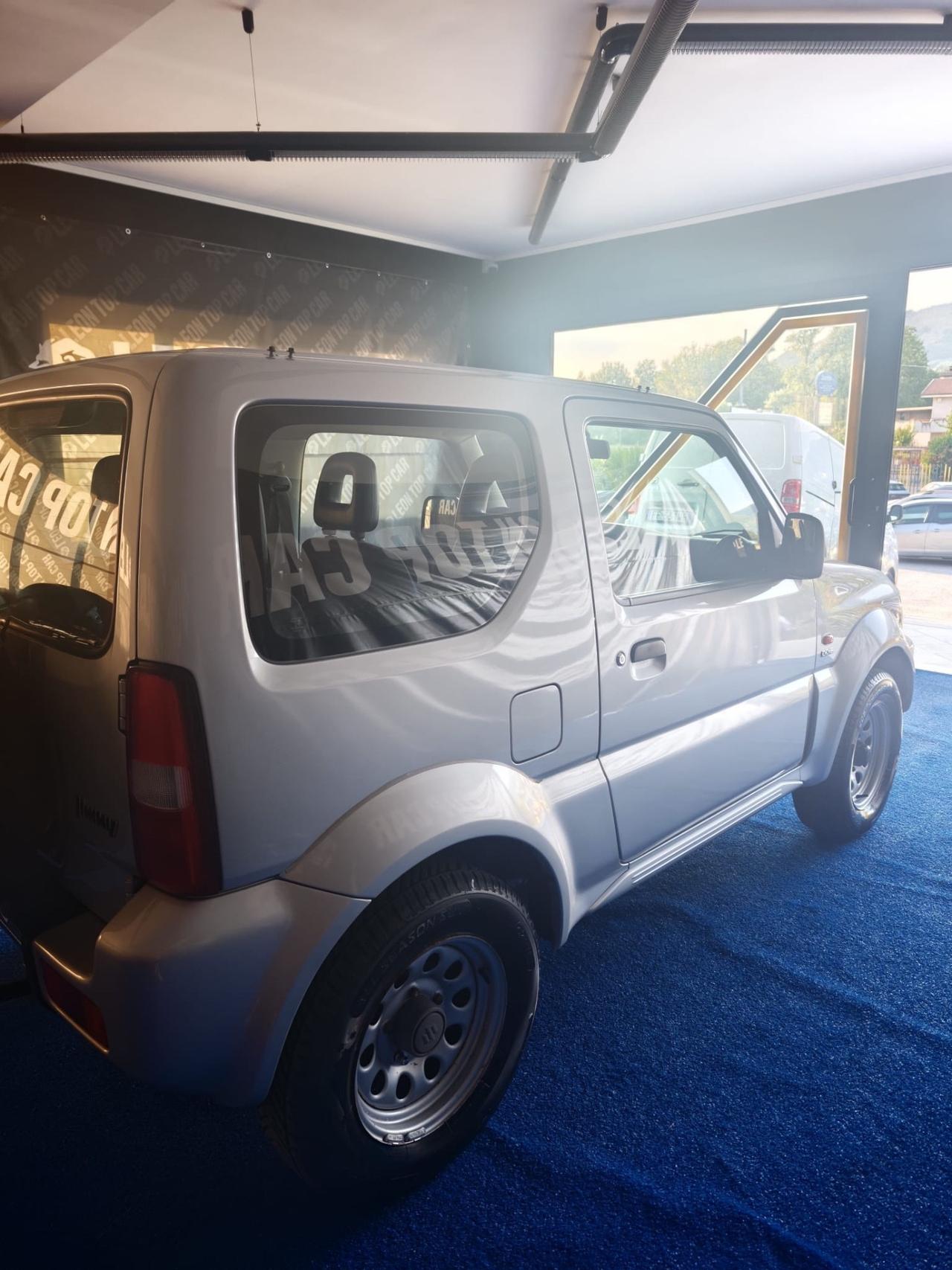 Suzuki Jimny 1.5 DDiS cat 4WD gancio traino omologato