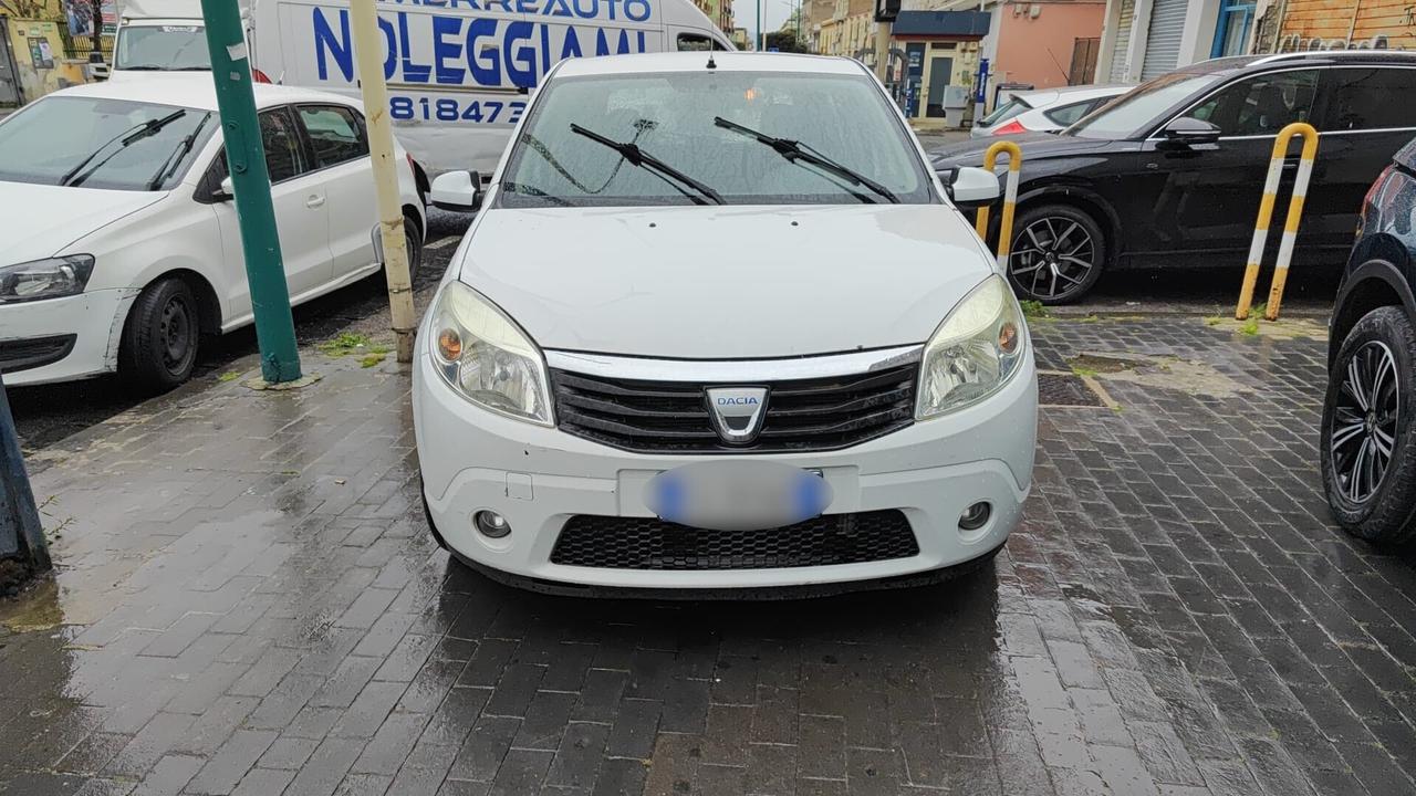 Dacia Sandero 1.4 8V GPL Lauréate 2010 USATO