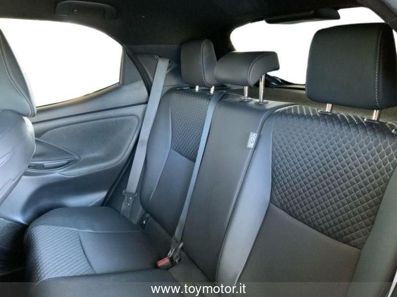 Toyota Yaris 4ª serie 1.5 Hybrid 5 porte Style