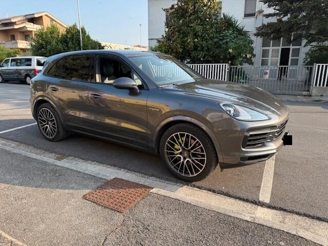 Porsche Cayenne 3.0 V6 E-Hybrid