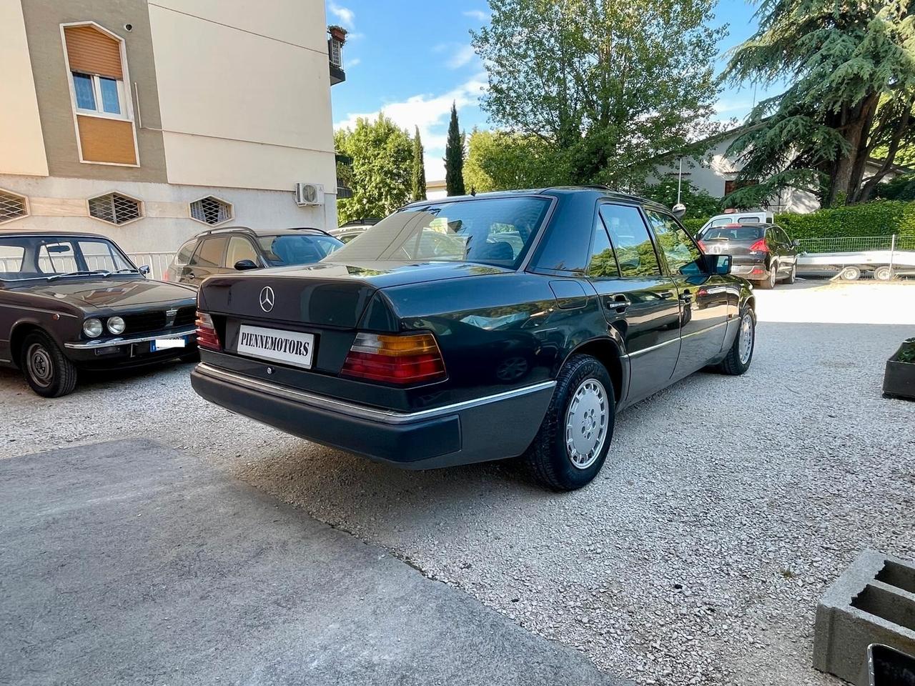Mercedes-benz W124 200E - 1989