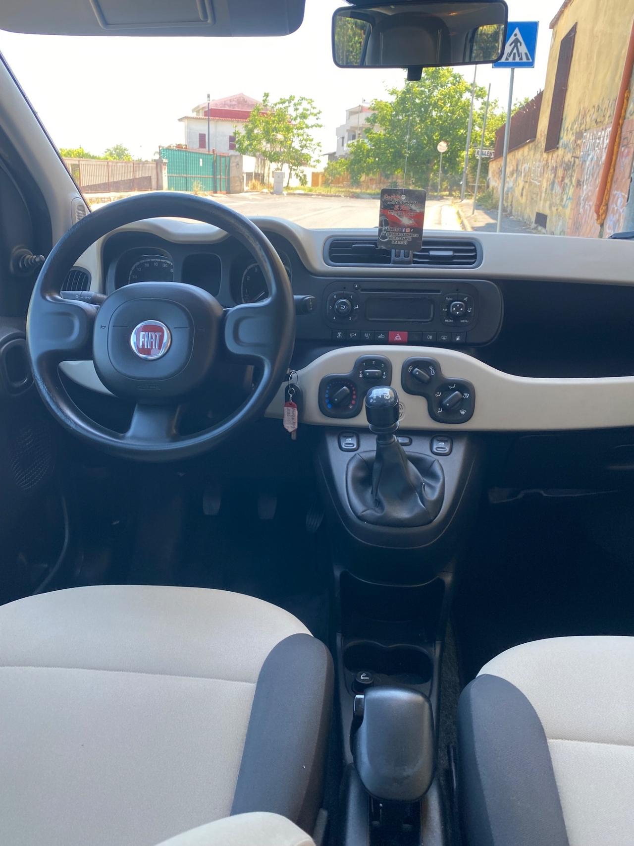 Fiat Panda Natural Power 2016 Lounge Full