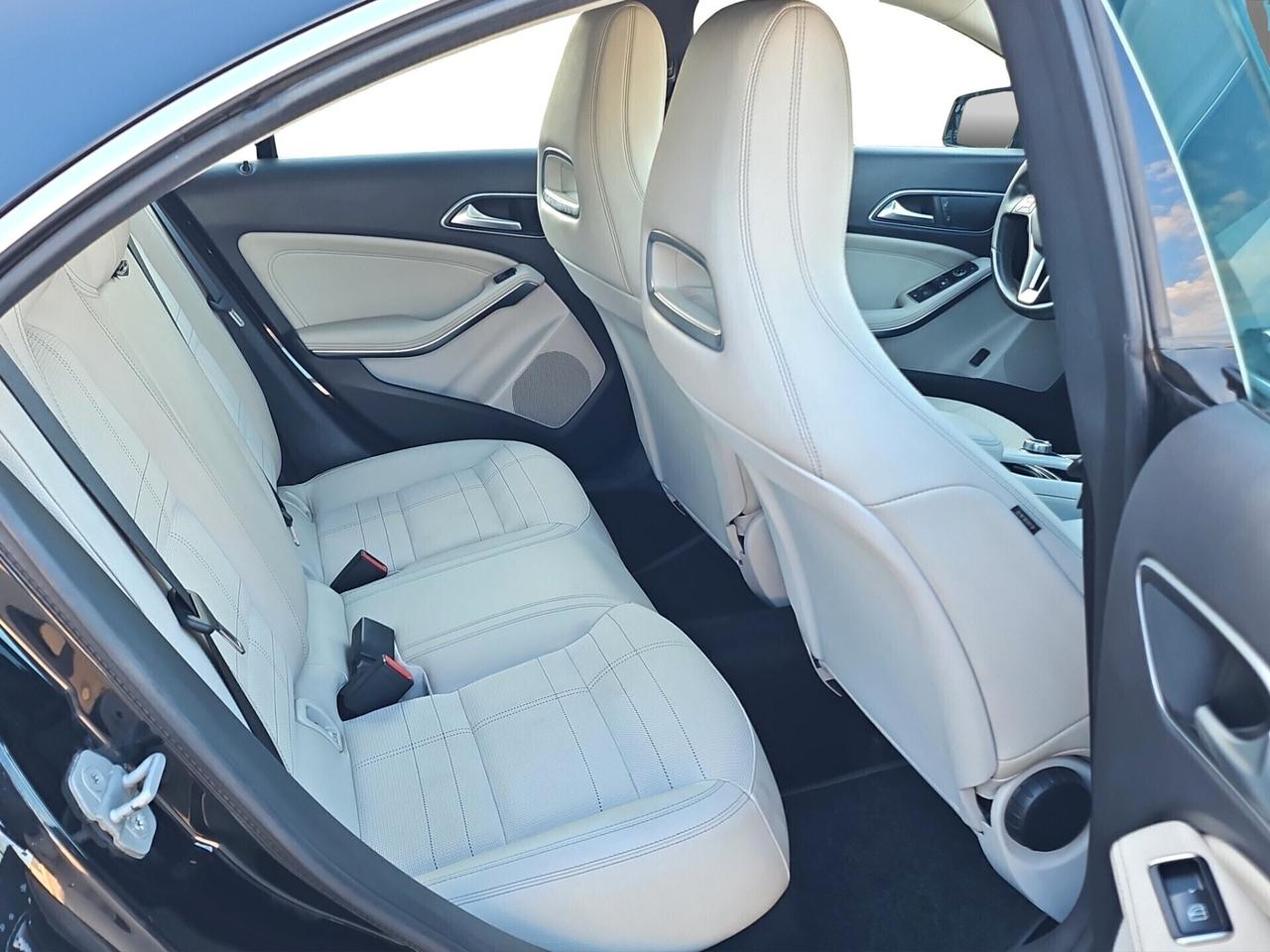 Mercedes-benz CLA 200 CDI Premium
