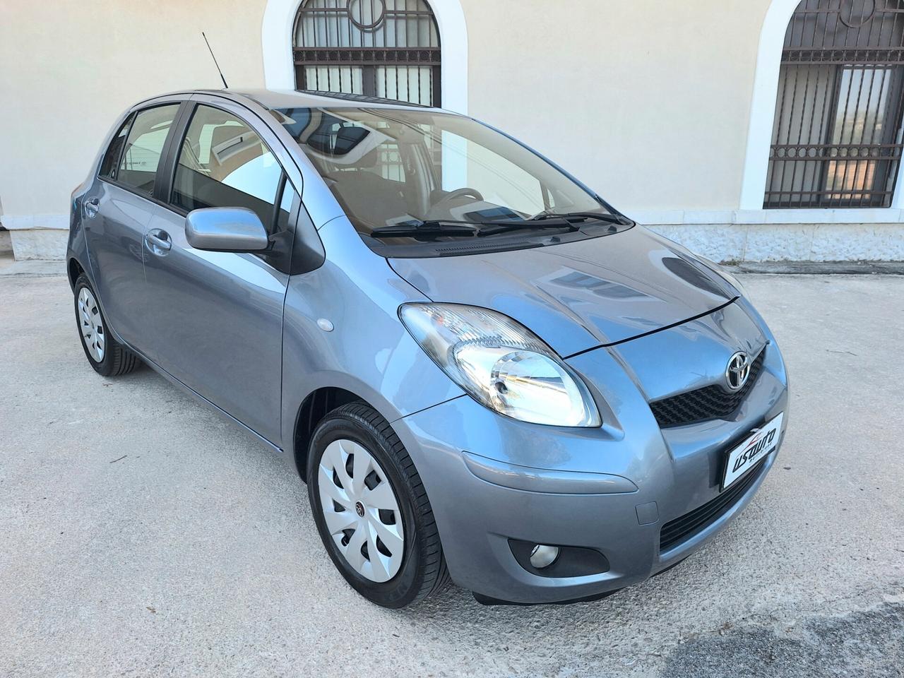 Toyota Yaris 1.0 BENZINA 5 PORTE 2010