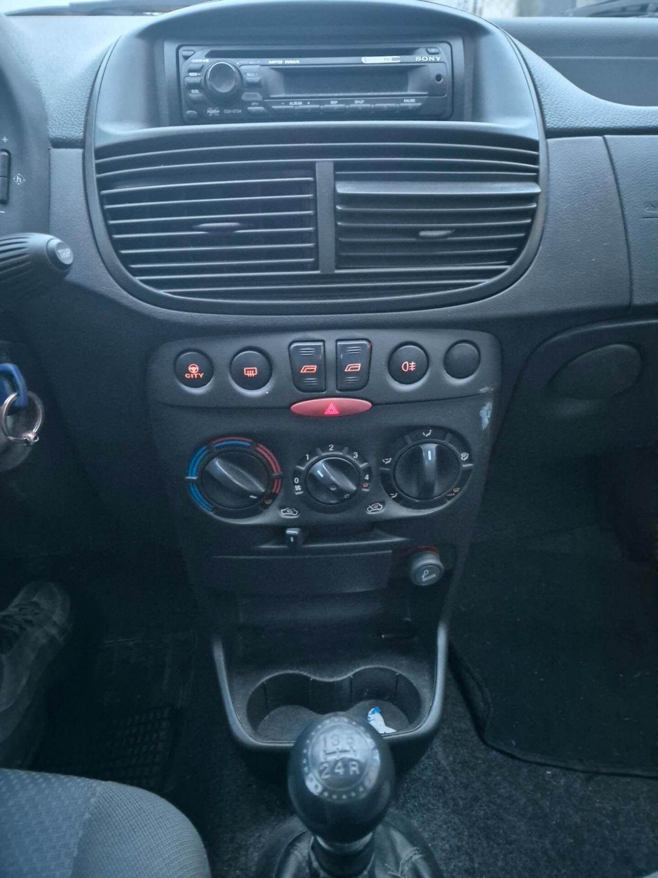 Fiat Punto 1.2 5 porte bConnect
