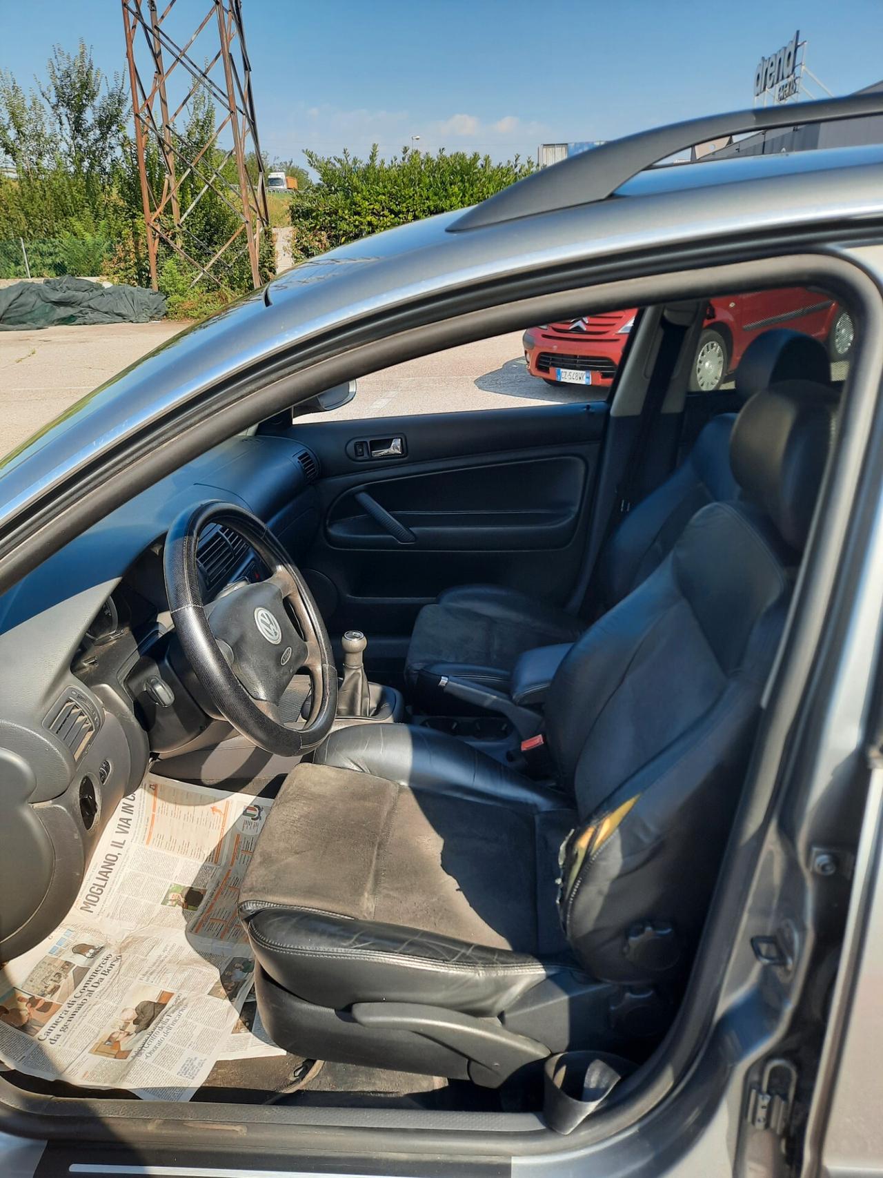 Volkswagen Passat 1.9 TDI/101 CV Var. Business
