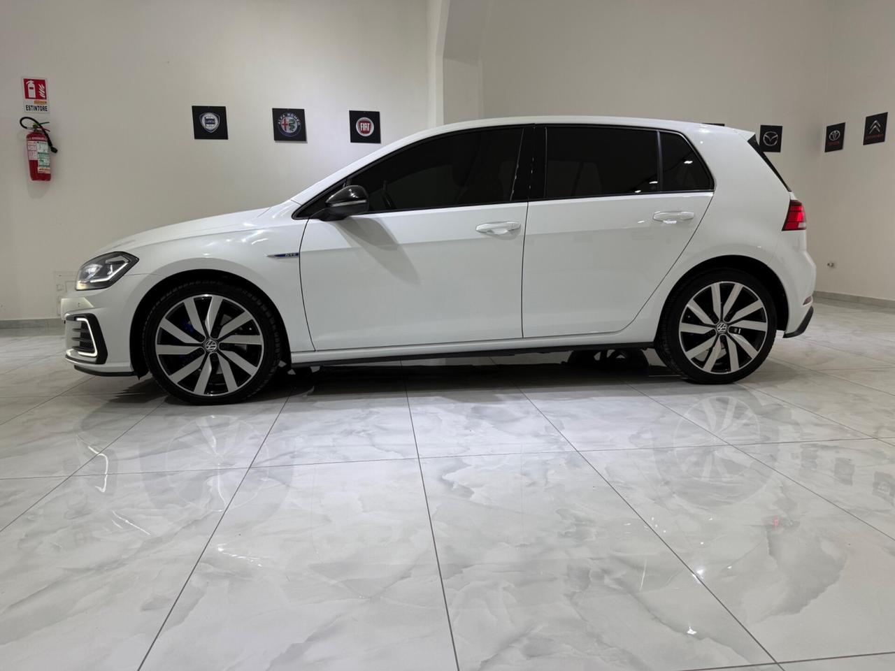 VOLKSWAGEN GOLF GTE UNICO PROPRIETARIO