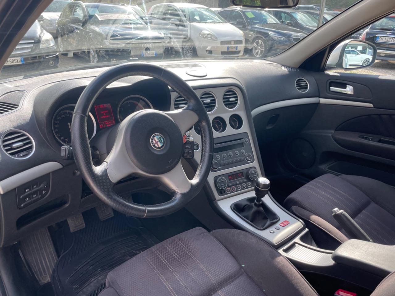 Alfa Romeo 159 1.9 JTDm Distinctive