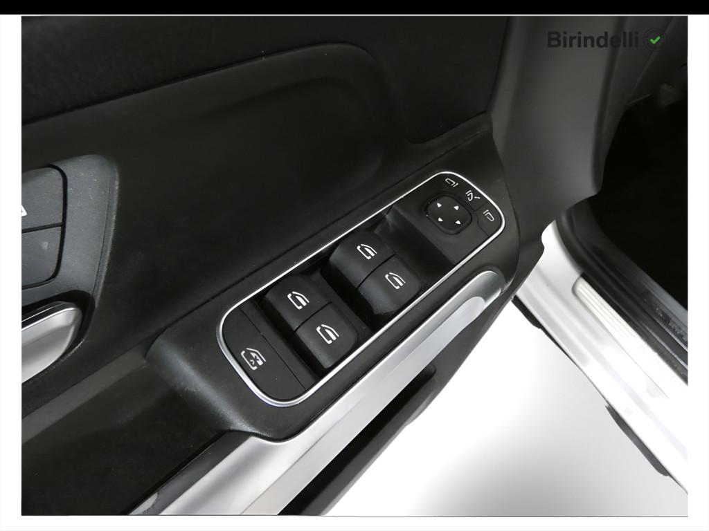 Mercedes-Benz GLB (X247) - GLB 180 d Automatic Sport